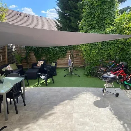 Charmante Maison Avec Jardin Entre Paris Et Aeroport Charles De Gaulle *